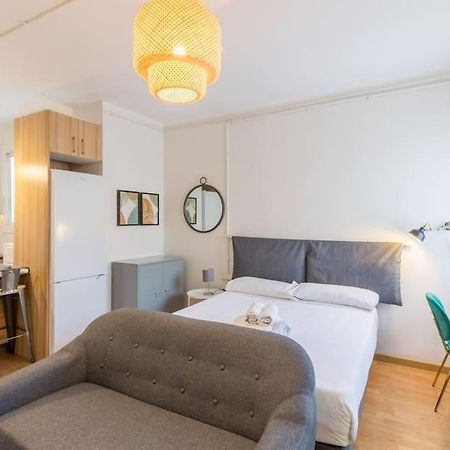 Bebarceloner Sant Andreu Apartments - Studio Luaran gambar
